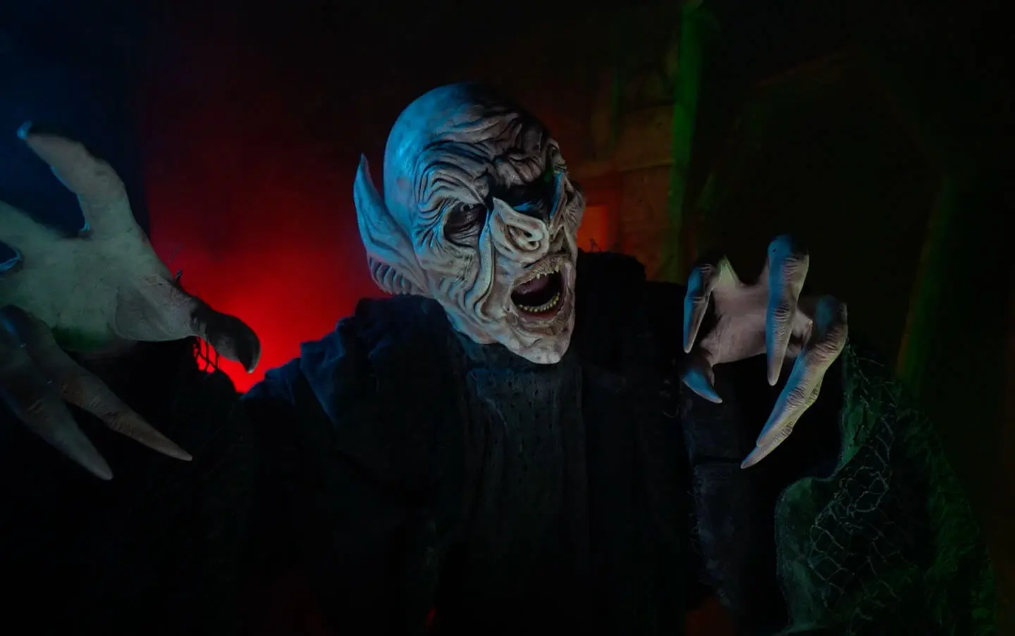 Portland haunted house – scariest 3-in-1 attraction in Oregon